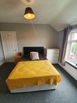 4 Bed Terraced House, Mafeking Road, BN2 - Photo 1