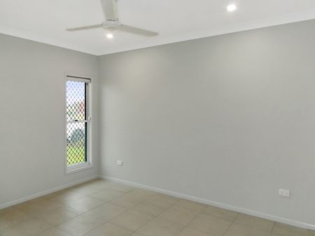 New 4 Bedroom Home in Burdell – Spacious & Stylish Living - Photo 4