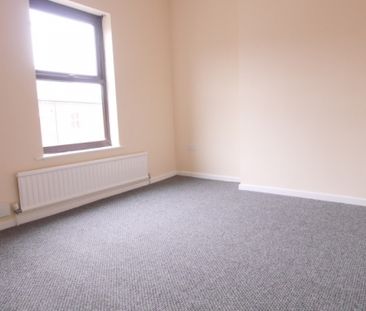 2 Bedroom End of Terrace - Photo 2