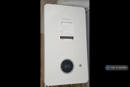 2 bedroom terraced house to rent - Photo 2