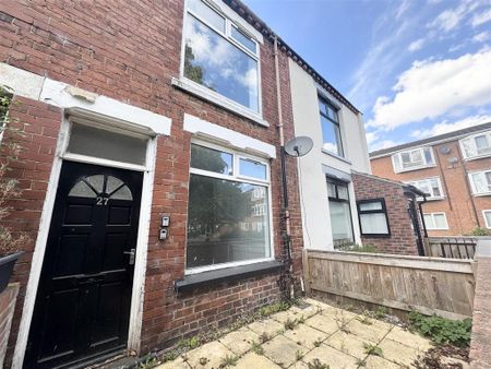 2 bedroom terraced house to rent - Photo 2