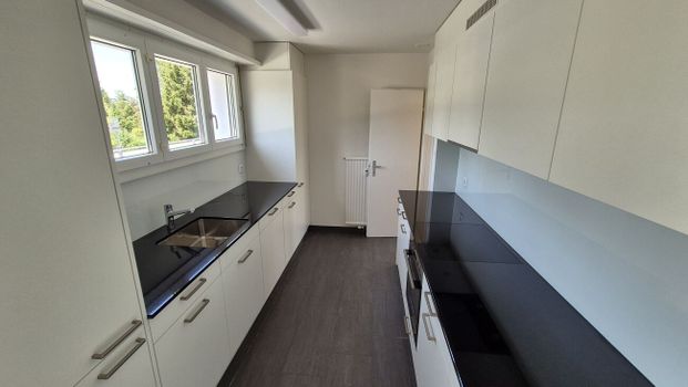 Attraktive 3.5 Zimmer Dachwohnung in Allschwil - Photo 1