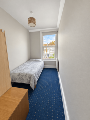 3 bedroom flat to rent - Photo 3