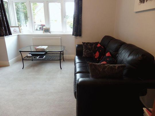 4 bedroom detached house to rent - Photo 1