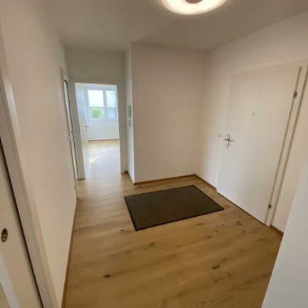 Neuwertige 3 Zimmer Gartenwohnung in Bisamberg inklusive Garagenplatz und Abstellplatz - Foto 1