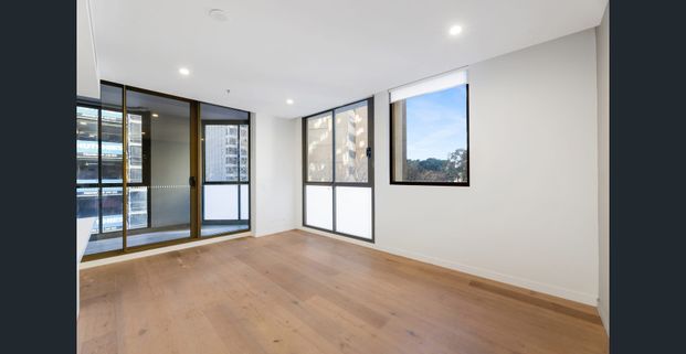 CORNER TWO BED APARTMENT IN HEART OF CBD - Photo 1