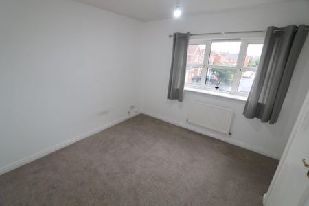 2 bedroom semi-detached house to rent - Photo 5