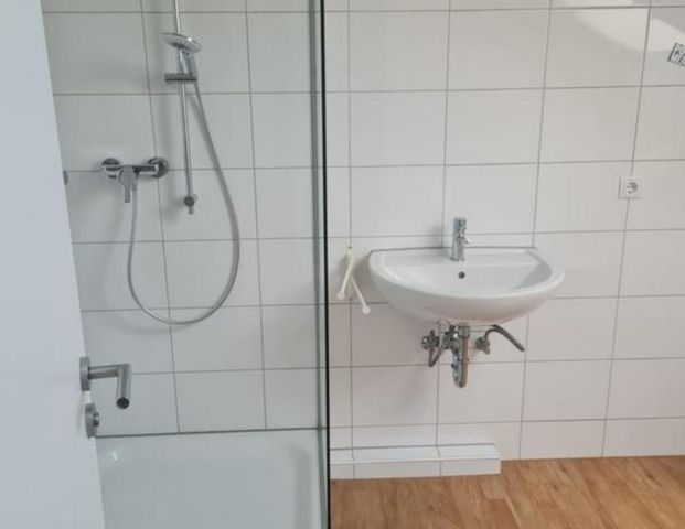 Gut geschnittene 2-Zimmer DG-Wohnung in Biemenhorst - Foto 1