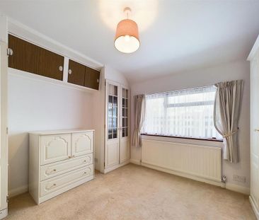 3 bedroom semi-detached house to rent - Photo 3