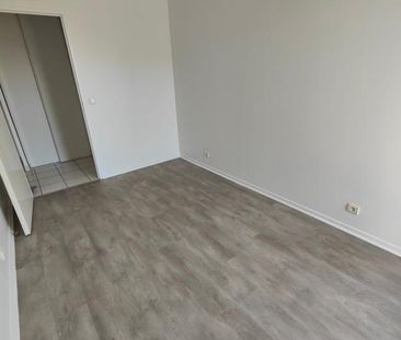 Location Appartement 3 pièces 66m² STE GENEVIEVE DES BOIS 91700 - Photo 1