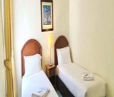 Spacious, Fully Furnished 2 Bedroom Villa Within Gated Community - Photo 5