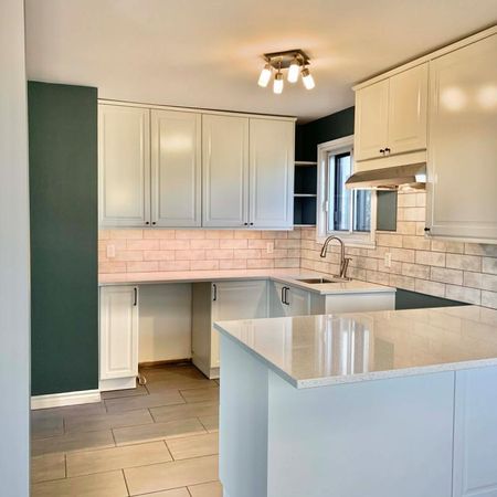 Spacieux et lumineux 4 1/2 ( Cession de Bail) - Photo 4