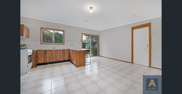 Neat & Low-Maintenance One-Bedroom Granny Flat in Kings Langley - Photo 1