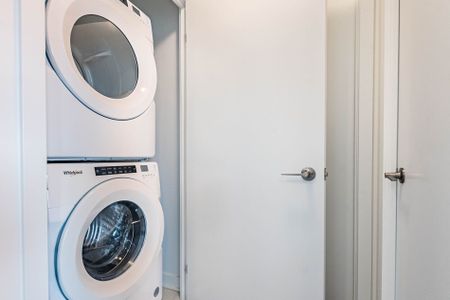 For Lease - 1440 Clarriage Court, Milton, Ontario - Photo 3