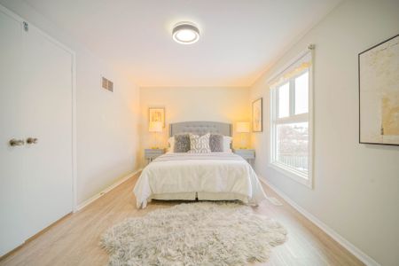 For Lease - 36 Oakhaven Drive, Toronto, Ontario - Photo 2