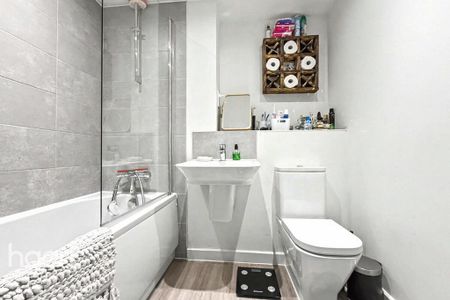 1 bedroom apartment to rent - Photo 4