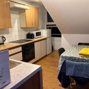 Studio Flat, Stoke Newington Road, N16 - Photo 2