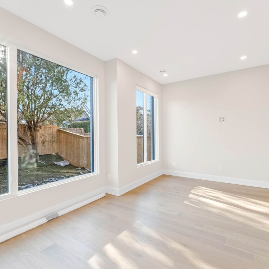 For Lease - 132 CARILLON Street Unit# A, Vanier and Kingsview Park, Ontario - Photo 1