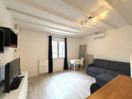 A LOUER - AIX EN PROVENCE - PROCHE CENTRE VILLE - STUDIO MEUBLE - Photo 2