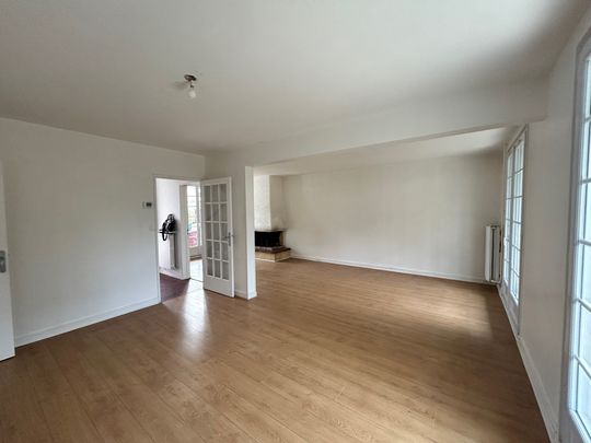 Location Maison 6 pièces 138m² BREUILLET 91650 - Photo 1