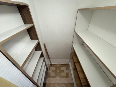 Pronájem bytu 2+1 60 m2 - Fotografie 3
