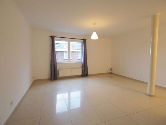 Appartement te huur - Photo 1