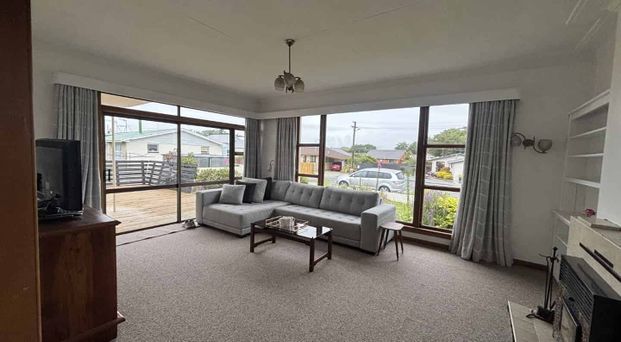 7 Brown Street, Gore - Photo 1