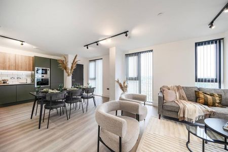 3 bedroom flat to rent - Photo 4