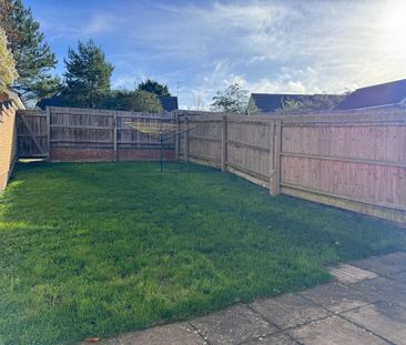 3 bedroom semi-detached house to rent - Photo 6