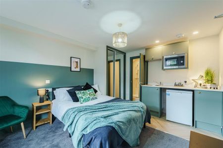 1 bedroom in a house share to rent - Photo 4