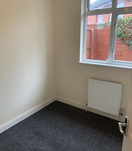 3 bedroom detached bungalow to rent - Photo 4