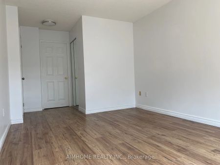 8 Pemberton Avenue #UPH02 - Photo 5