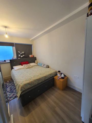 2 bedroom property to rent - Photo 4