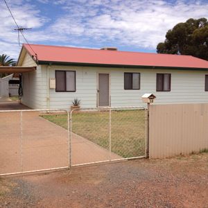 Quiet Location! - Photo 2