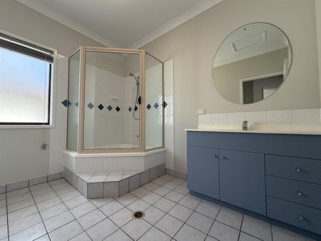 36/1-19 Burnda Street, Kirwan QLD 4817 - House For Rent | Domain - Photo 3