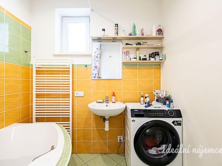 Pronájem bytuRenting an apartment 3+1, 75 m2 - Photo 3
