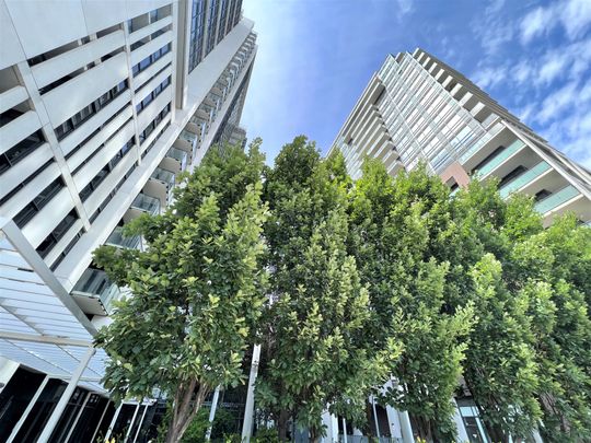 For Lease - 400 Adelaide Street Unit# 916, Toronto, Ontario - Photo 1