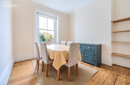 3 bedroom terraced maisonette to rent - Photo 2