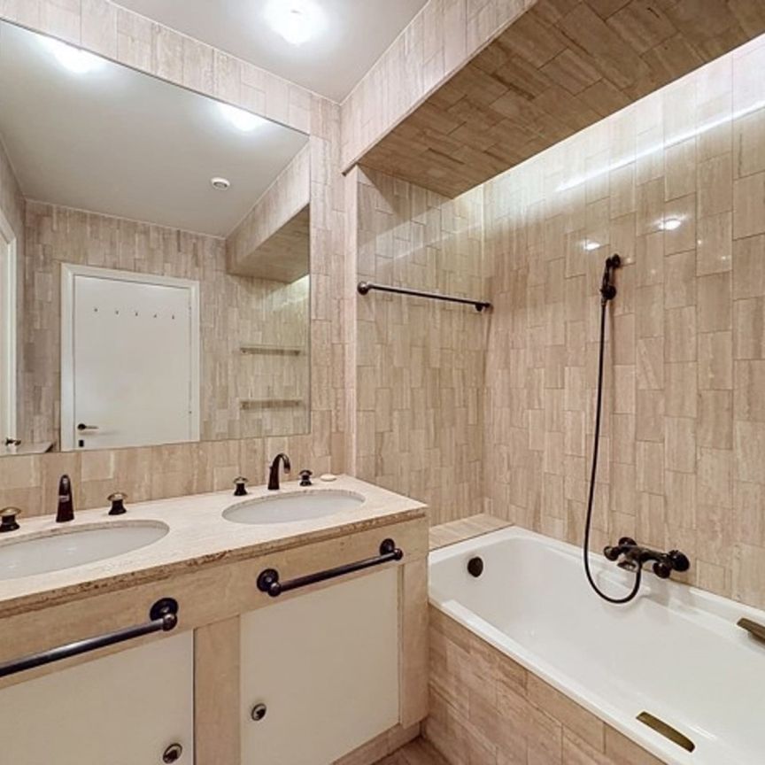 Tout savoir sur cet appartement à Bruxelles, à Bruxelles - Photo 1
