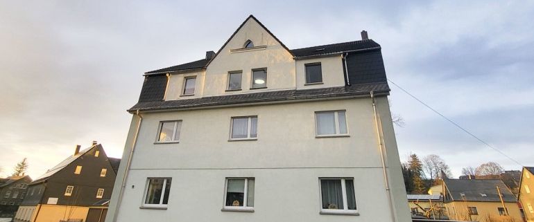 Gemütliche 2-Raum-Wohnung in Thalheim - 2. Obergeschoss mit schöner Aussicht!! - Photo 1