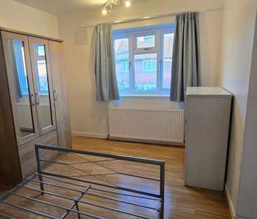 2 Bed Terraced House, Franklin Street, E3 - Photo 4