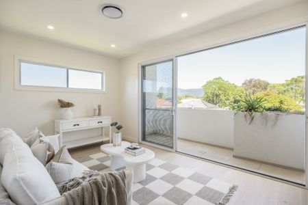 Designer Duplex In Prime Coastal Setting - Six Month Lease - Photo 4