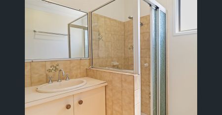 Beautifully Refreshed 2-Bedroom Duplex in Prime Harristown Location - Photo 3