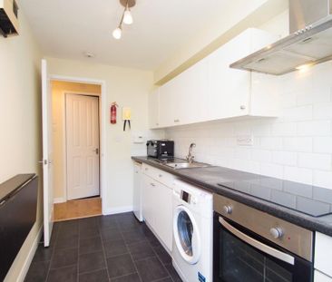 1 bedroom flat to rent - Photo 5