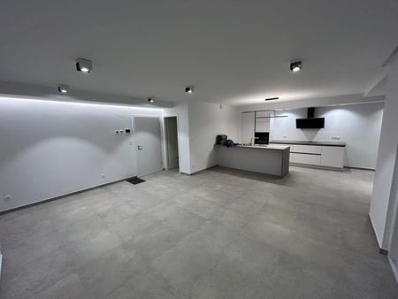 Appartement te huur - Foto 3