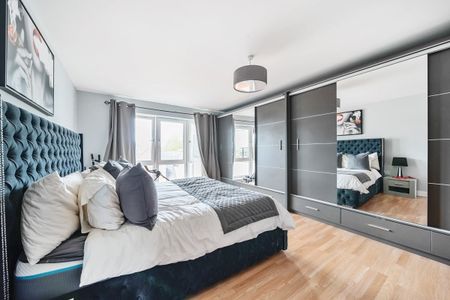 3 bedroom apartment to rent - Photo 3