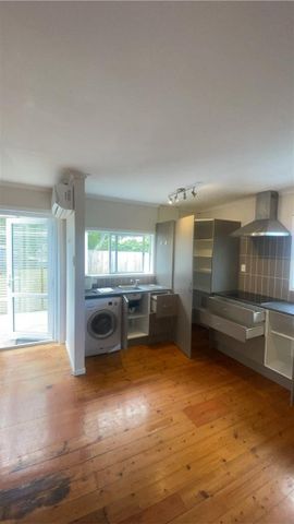 Glen Innes, RENTED - Photo 5