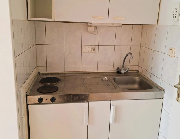 Einzimmerappartement im Dachgeschoss - Foto 1