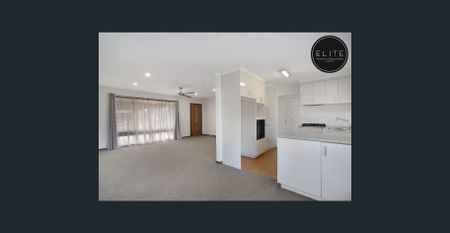 NEAT HOME IN QUIET COURT - Photo 4