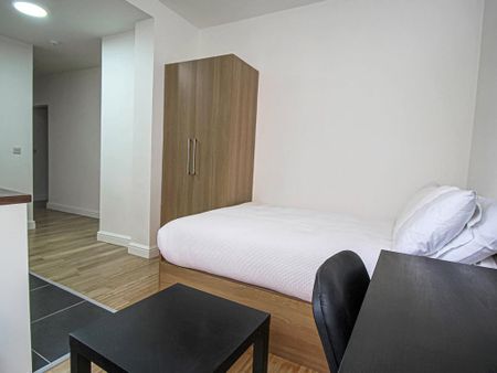 Studio to rent - Photo 4